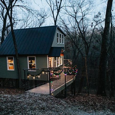 Secluded Treehouse In The Woods - Tree Hugger Hideaway Villa Branson Eksteriør billede