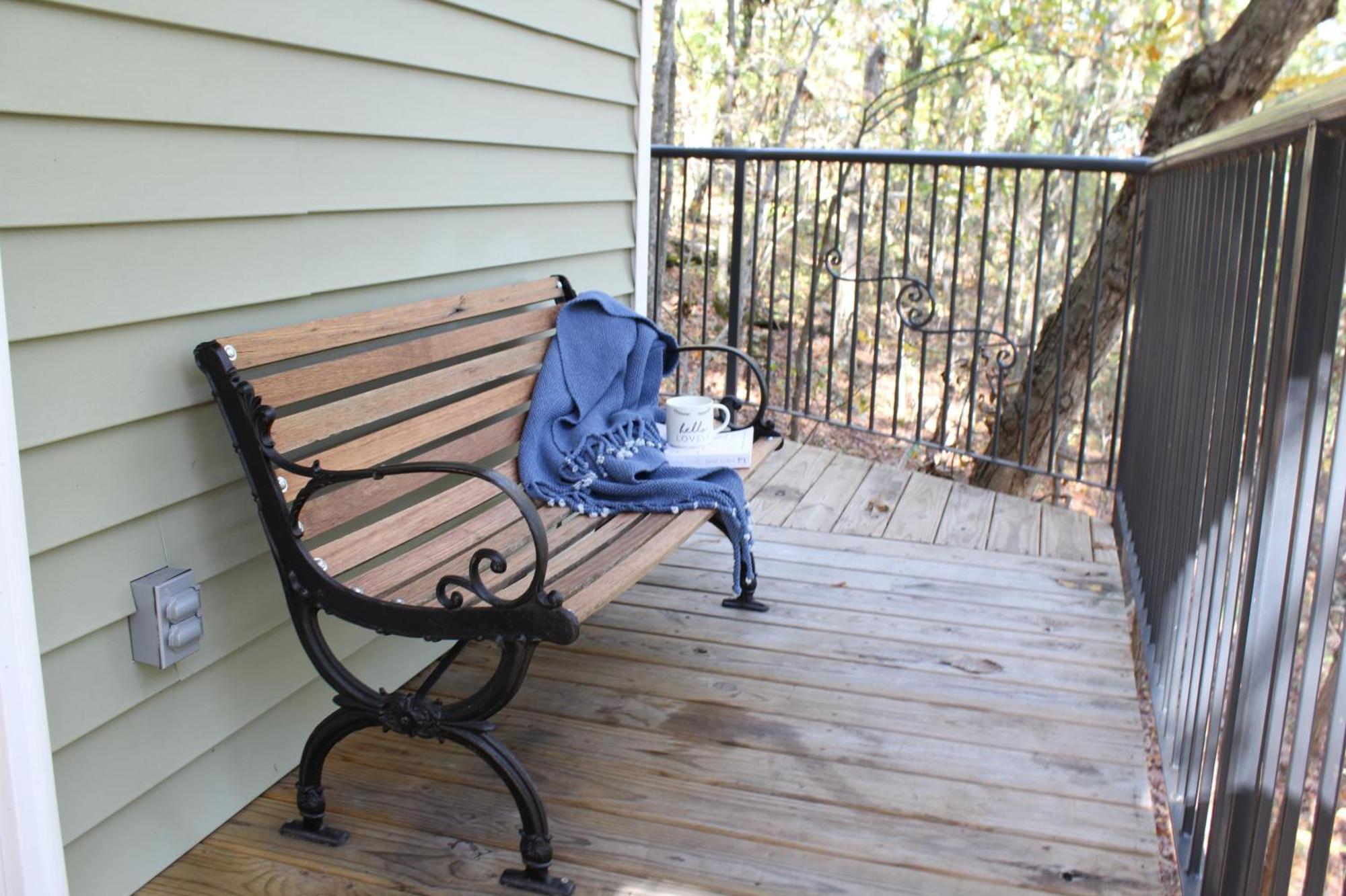 Secluded Treehouse In The Woods - Tree Hugger Hideaway Villa Branson Eksteriør billede