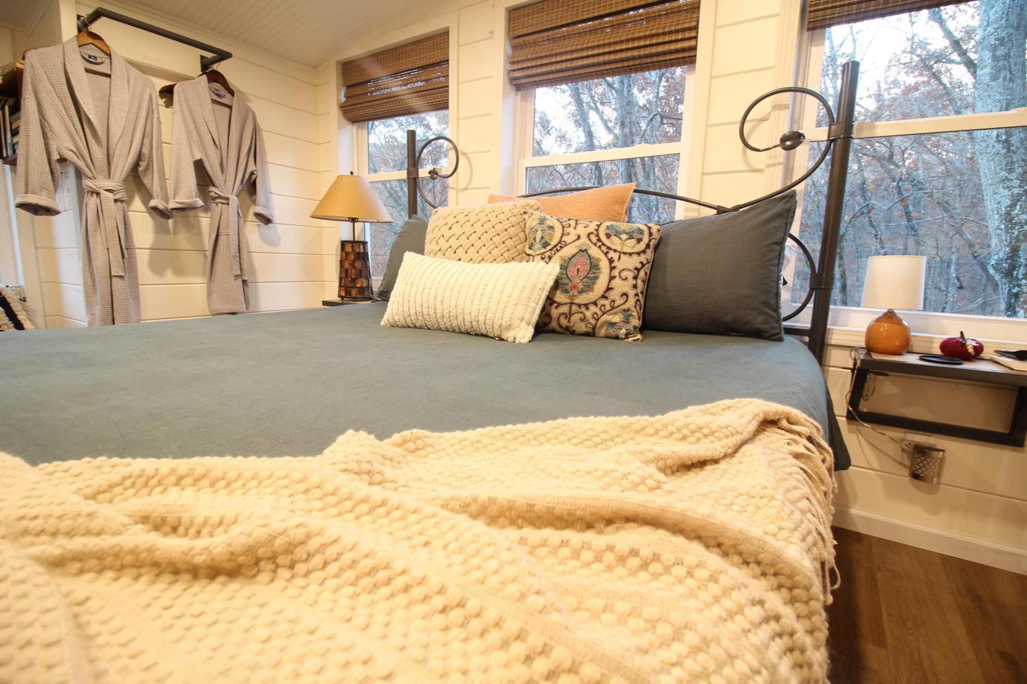 Secluded Treehouse In The Woods - Tree Hugger Hideaway Villa Branson Eksteriør billede