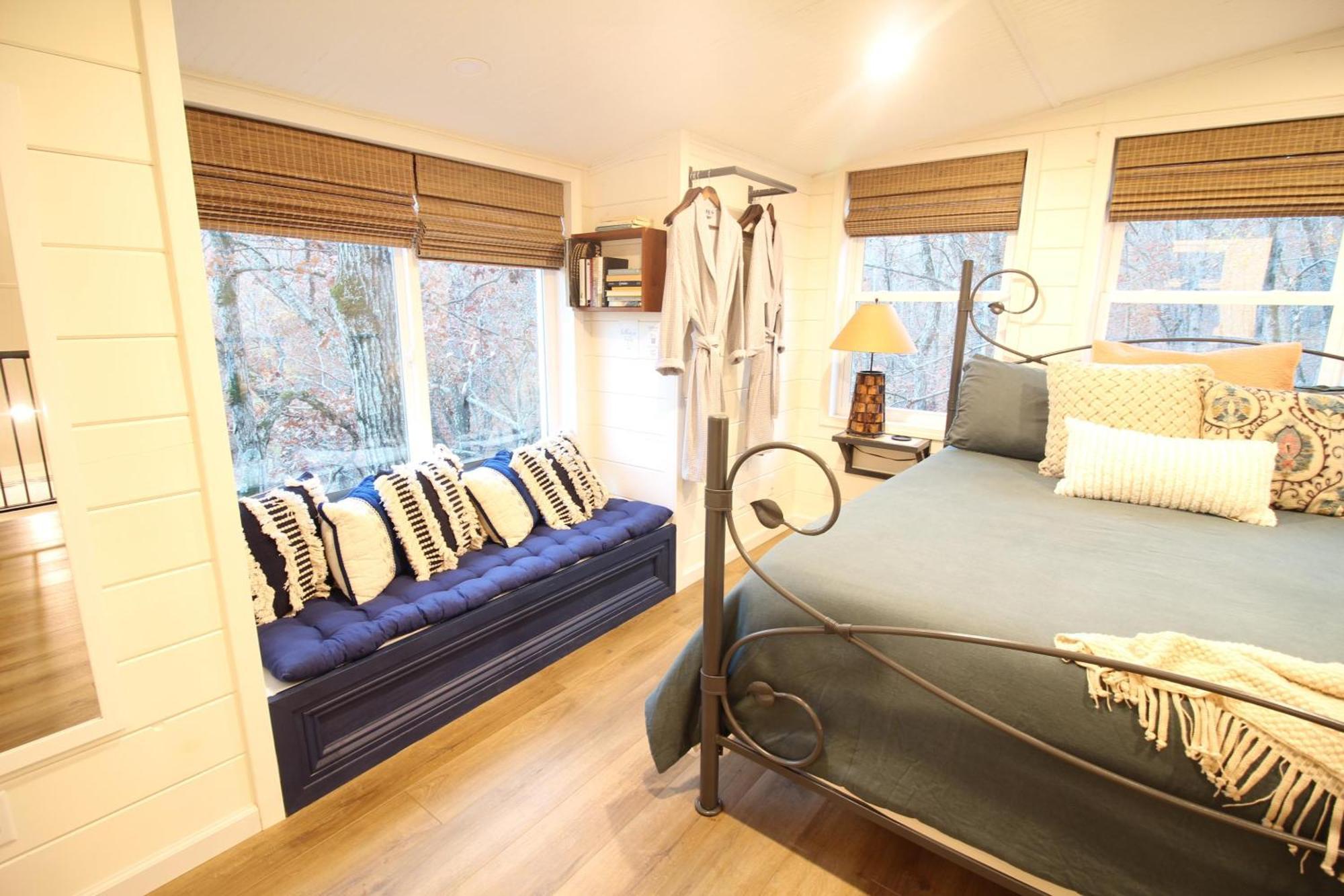 Secluded Treehouse In The Woods - Tree Hugger Hideaway Villa Branson Eksteriør billede
