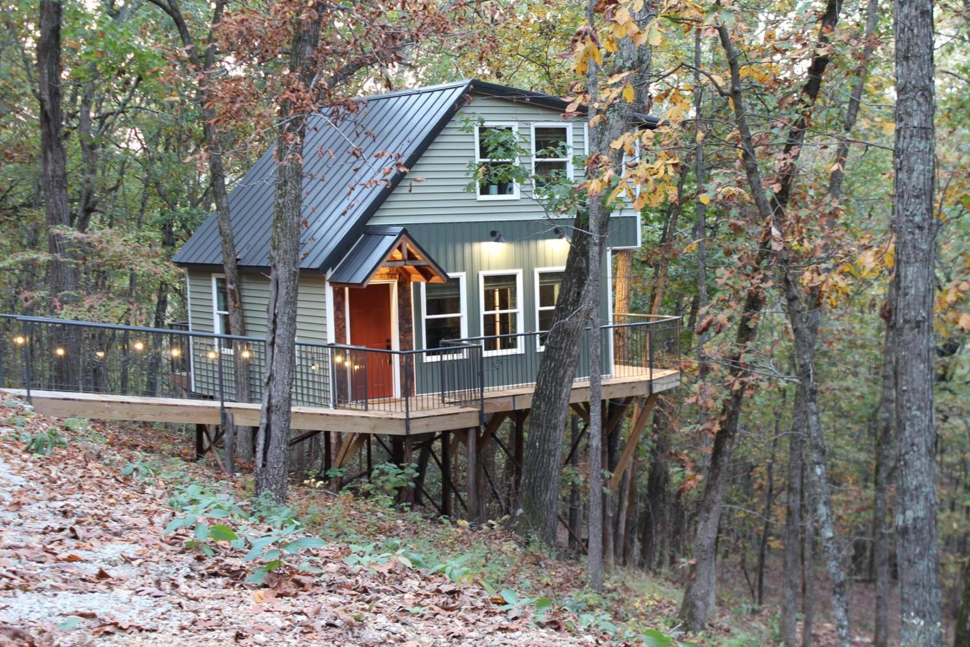 Secluded Treehouse In The Woods - Tree Hugger Hideaway Villa Branson Eksteriør billede
